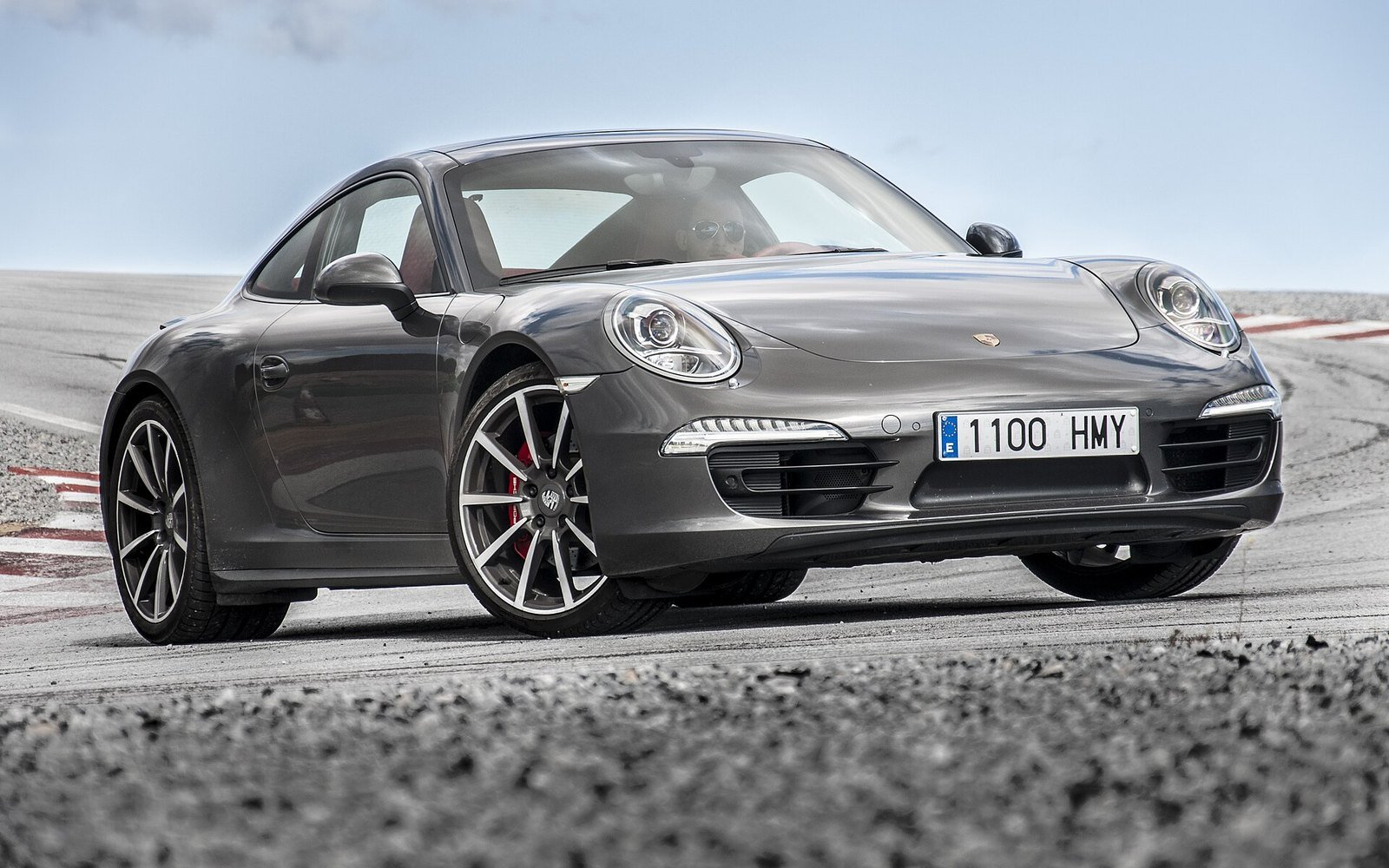 Automóvel Porsche atendido pela Isac Car em Curitiba